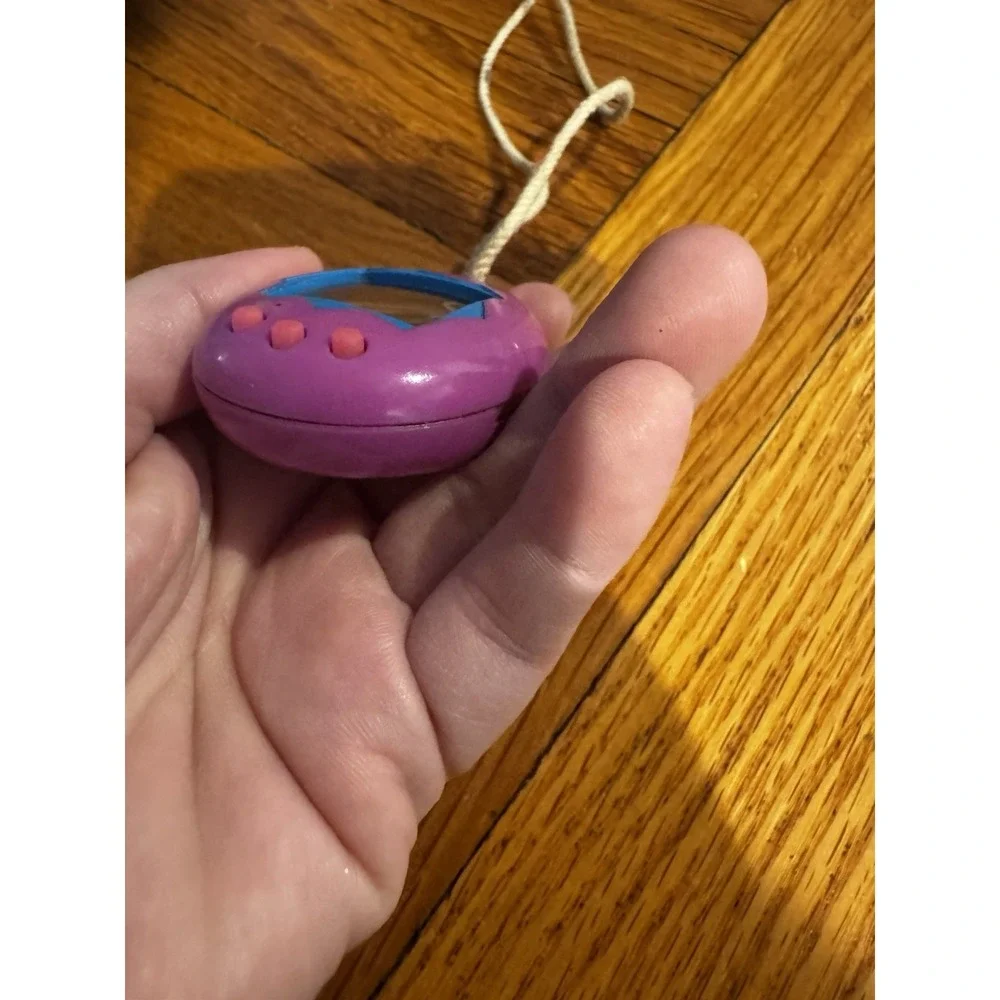 Vintage 1997 Tamagotchi Bandai‎ Purple Virtual Pet UNTESTED 1997